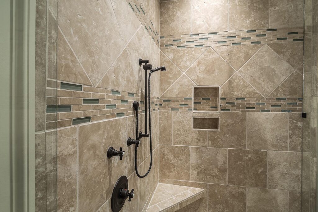 gregorybutler shower 389273 1920
